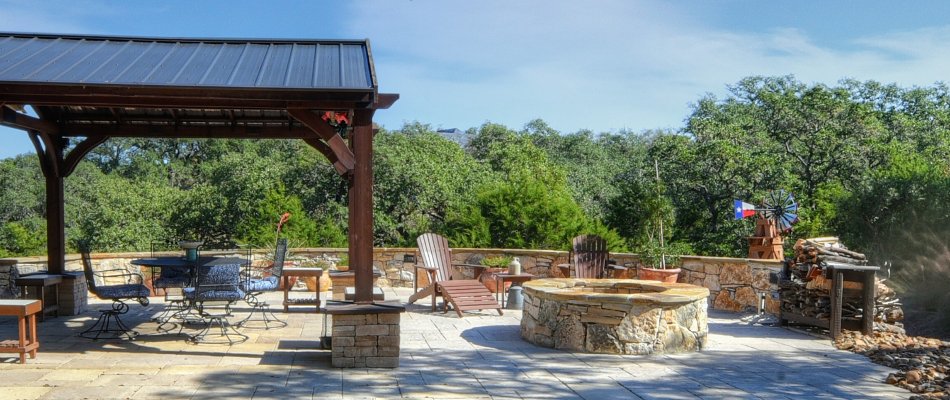 Pavilion beside a fire pit in New Braunfels, TX.